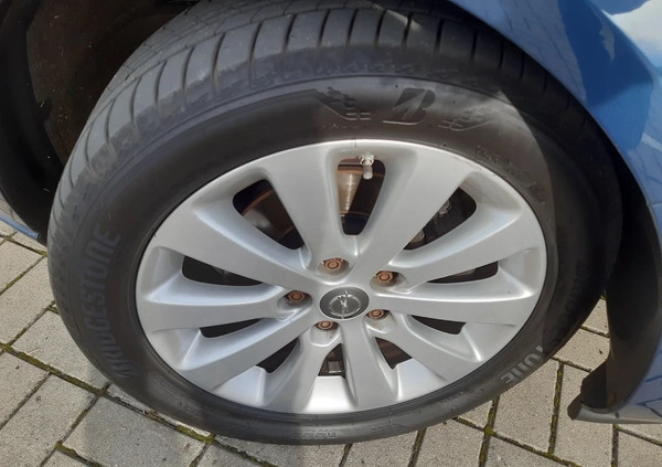 Opel Zafira cena 47800 przebieg: 209000, rok produkcji 2015 z Paczków małe 742